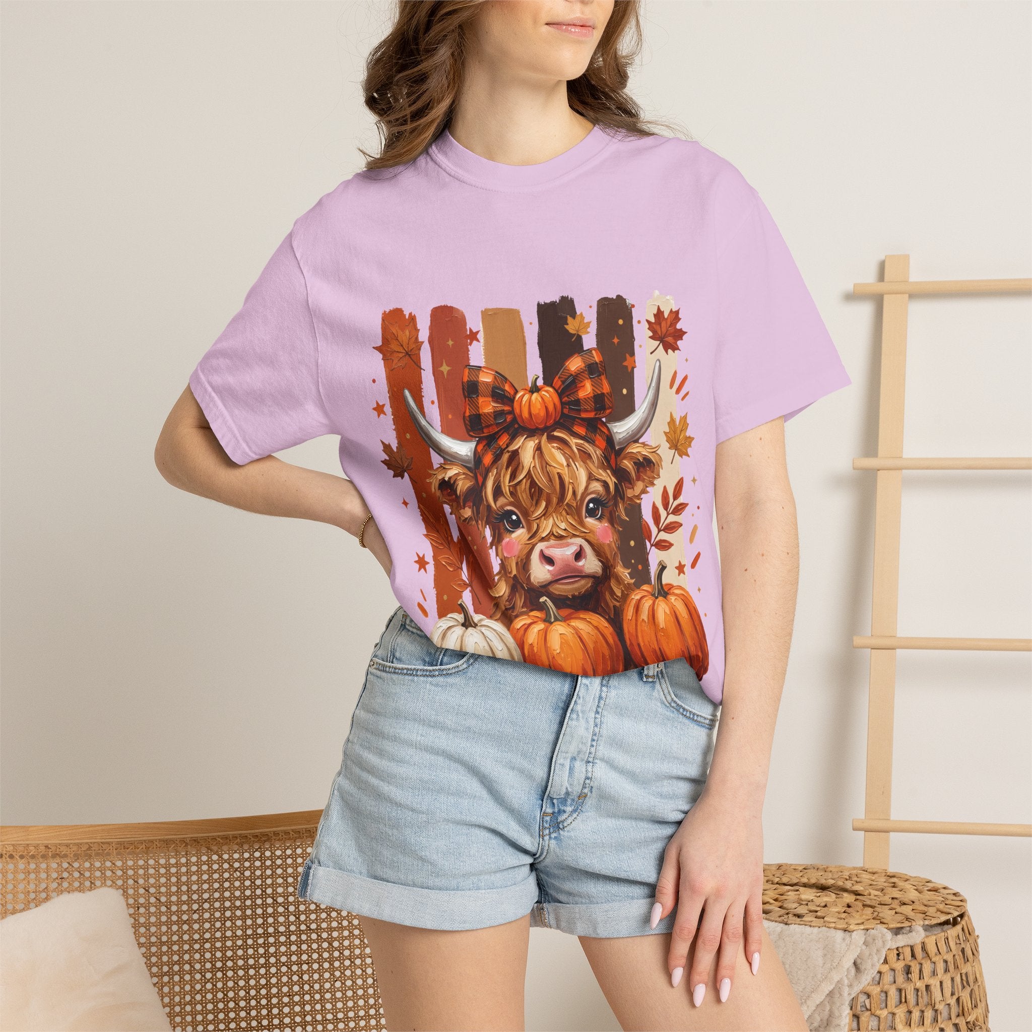 Autumn Highland Cow T-Shirt — Cute Pumpkin Fall Graphic Tee