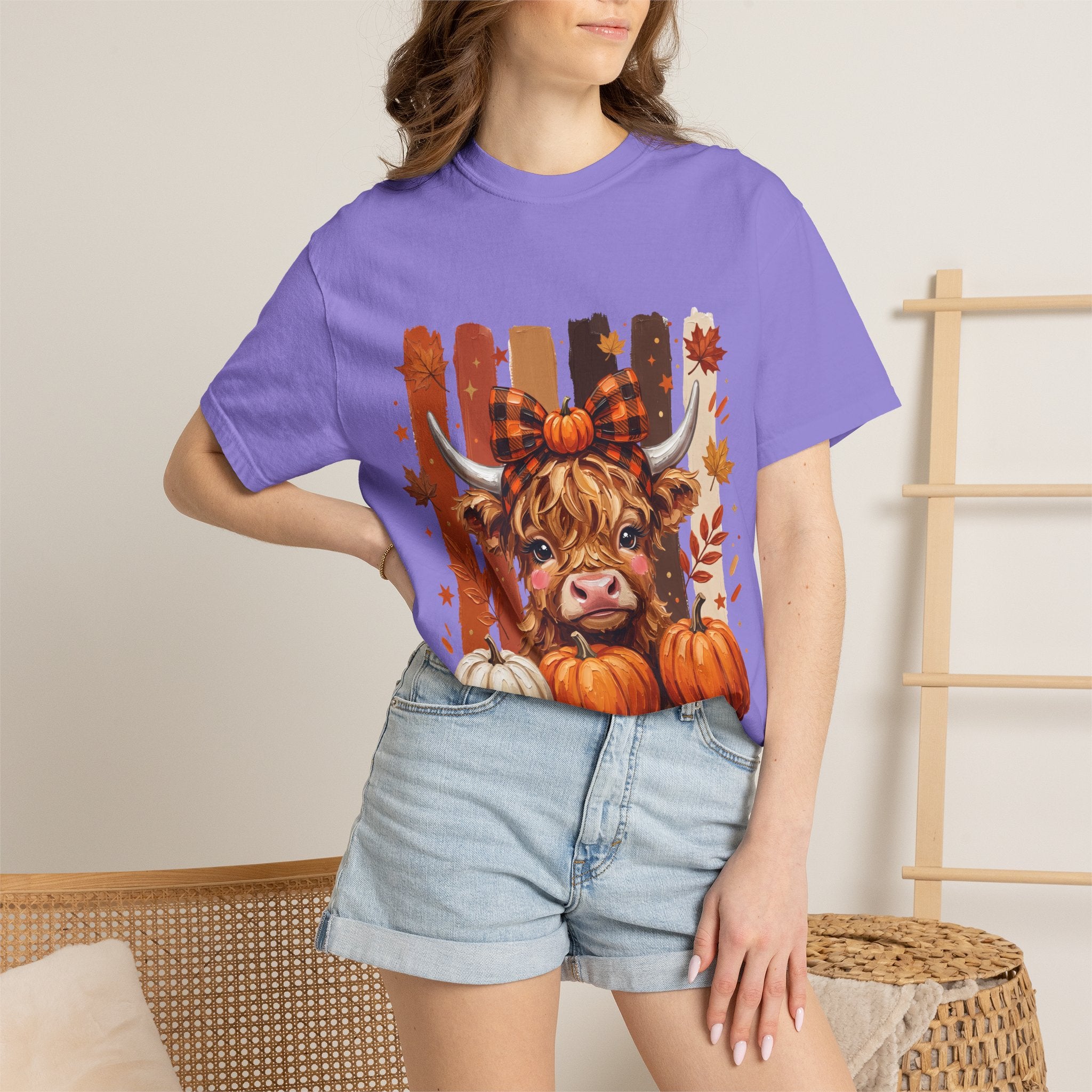 Autumn Highland Cow T-Shirt — Cute Pumpkin Fall Graphic Tee