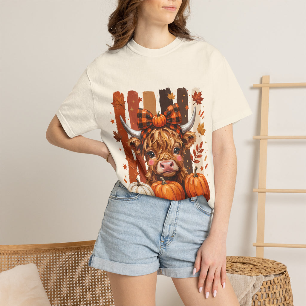 Autumn Highland Cow T-Shirt — Cute Pumpkin Fall Graphic Tee