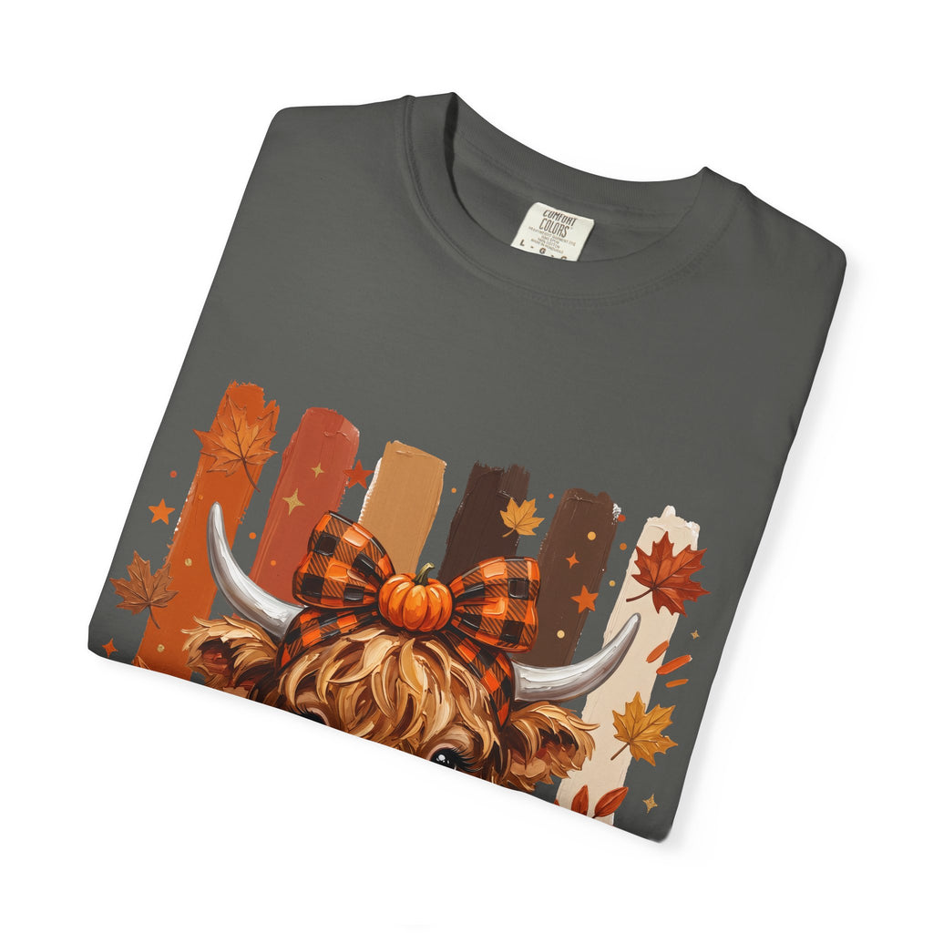 Autumn Highland Cow T-Shirt — Cute Pumpkin Fall Graphic Tee