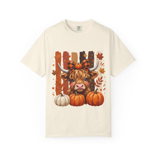 Autumn Highland Cow T-Shirt — Cute Pumpkin Fall Graphic Tee
